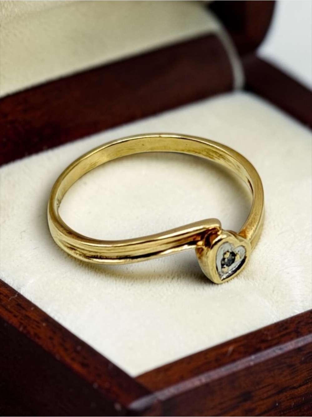 10K Solid Gold Heart Diamond Ring – Petite Heart Solitaire, Vintage SDI Size 6.5